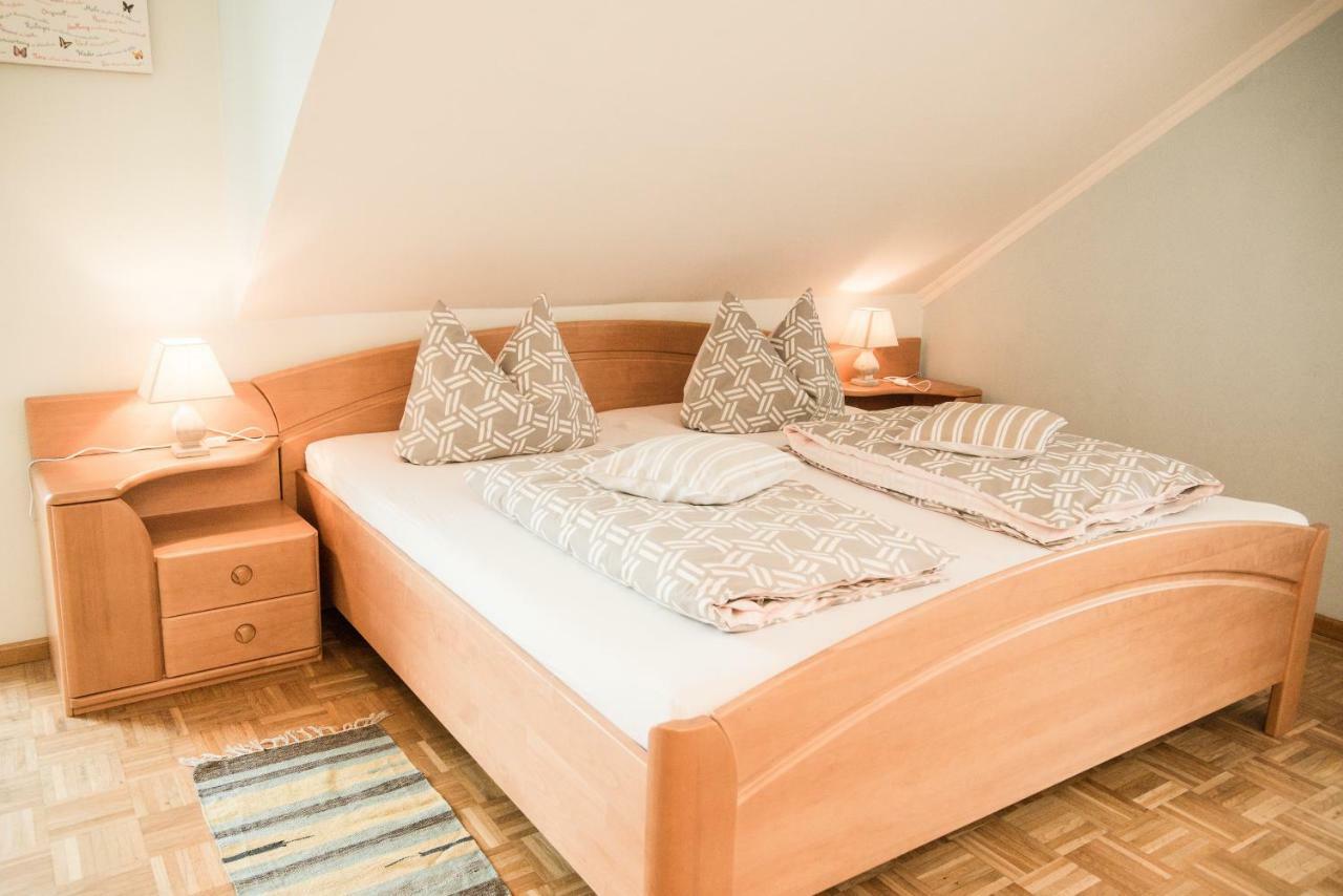 Appartamento Haus Helene Ochtendung Esterno foto