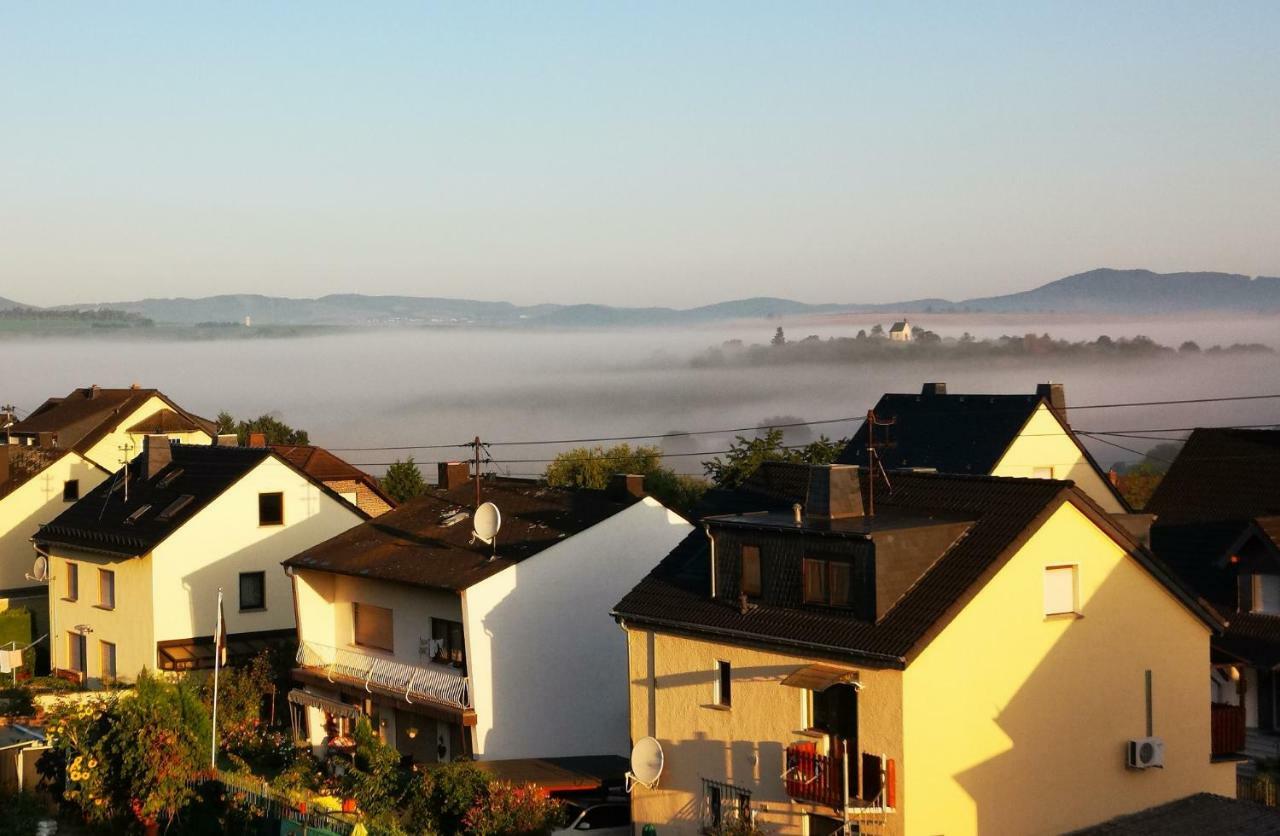 Appartamento Haus Helene Ochtendung Esterno foto